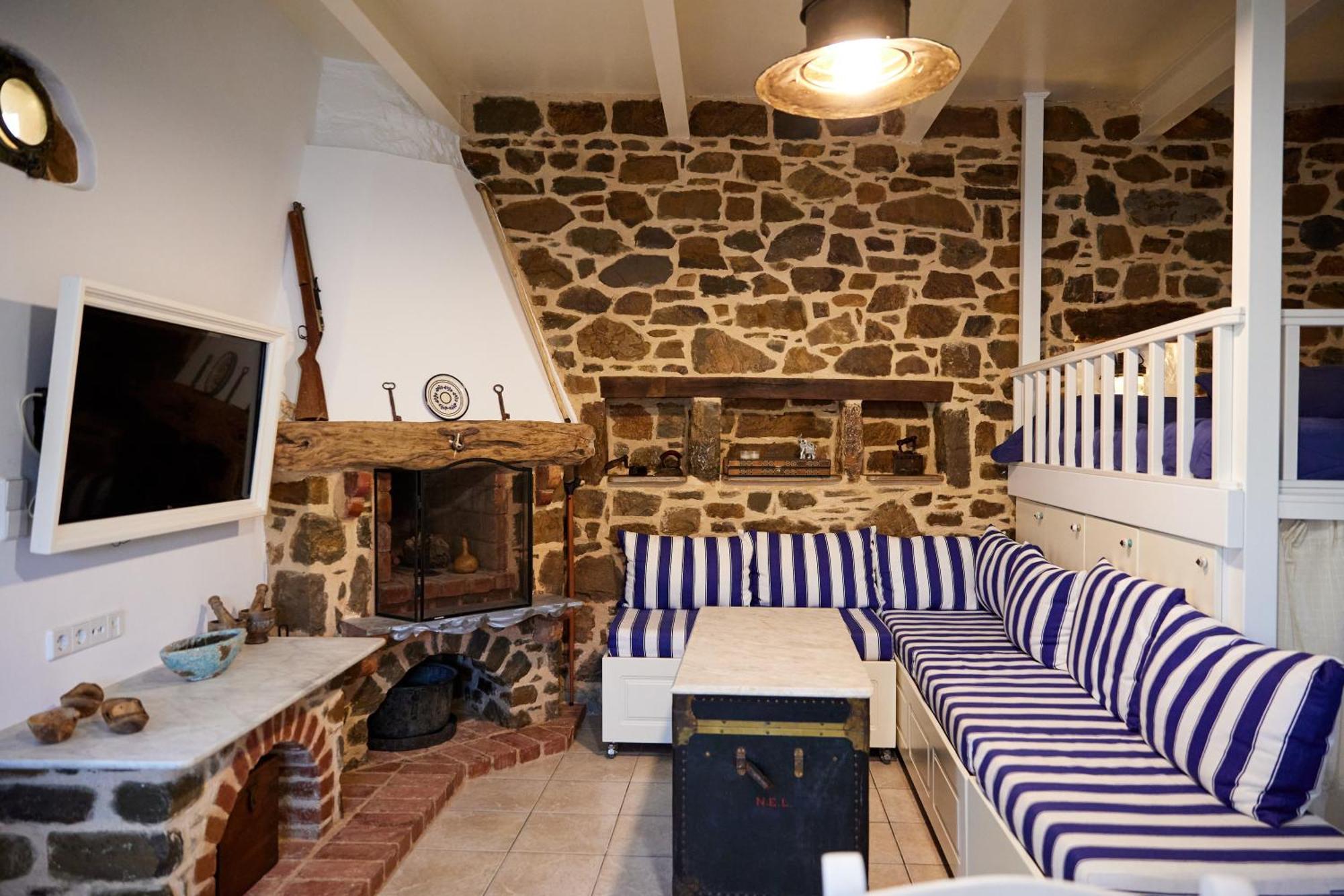 Holiday home Aspros Pyrgos *